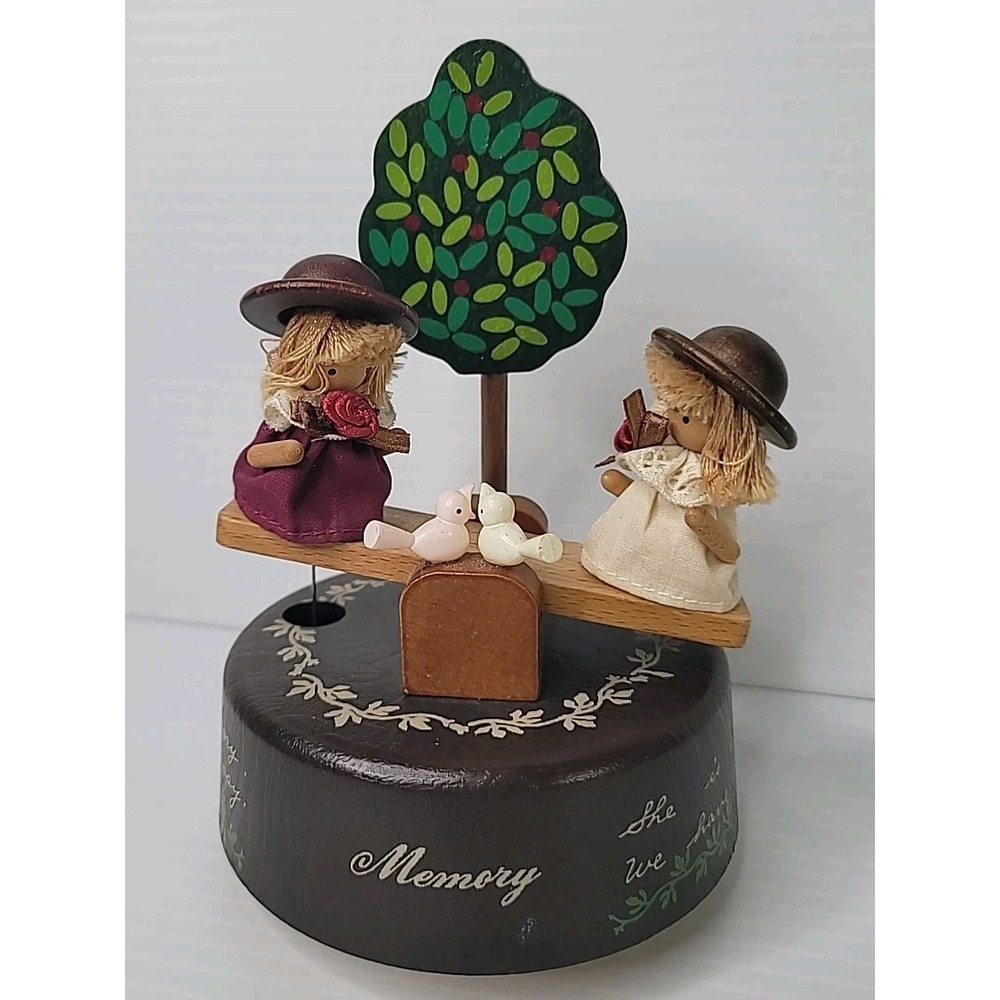 TOA Japan Creative Hand Memory Wooden See-Saw Music Box‎ 407-400 Working RARE